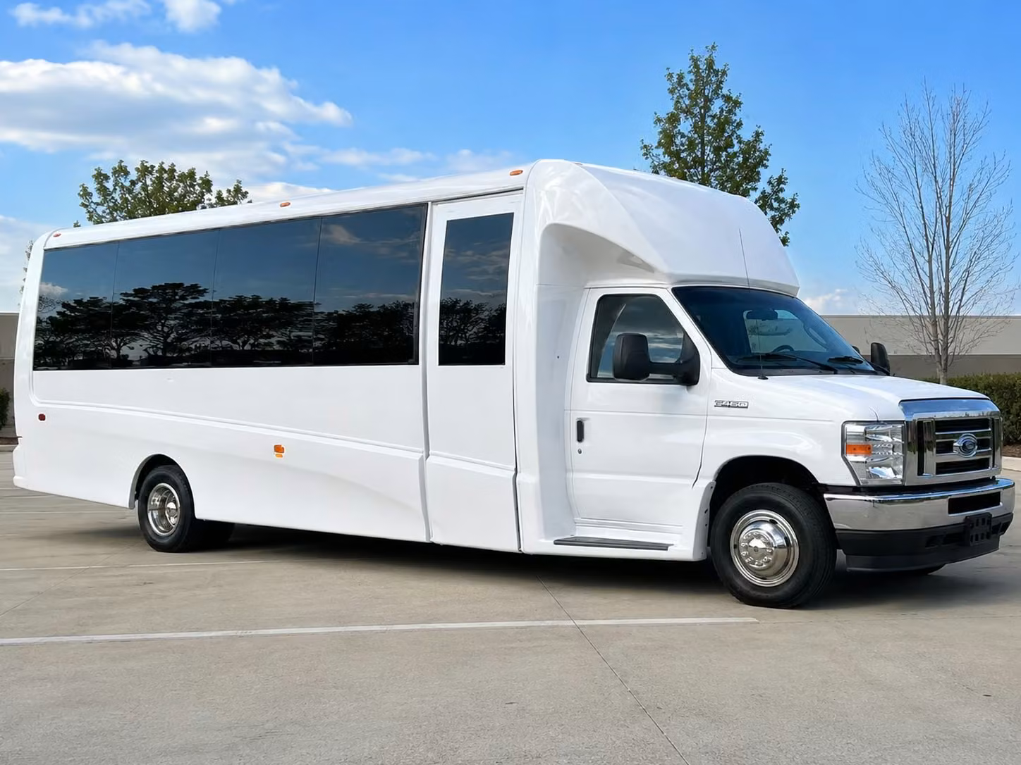 15 passenger minibus
