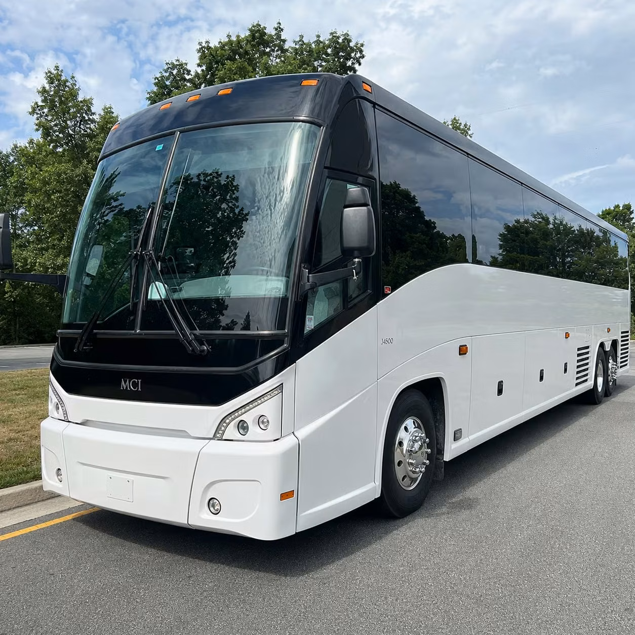 not in fort lauderdale you can still find long distance transportation nearby